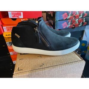 Ecco Womens Shoes - Size 9